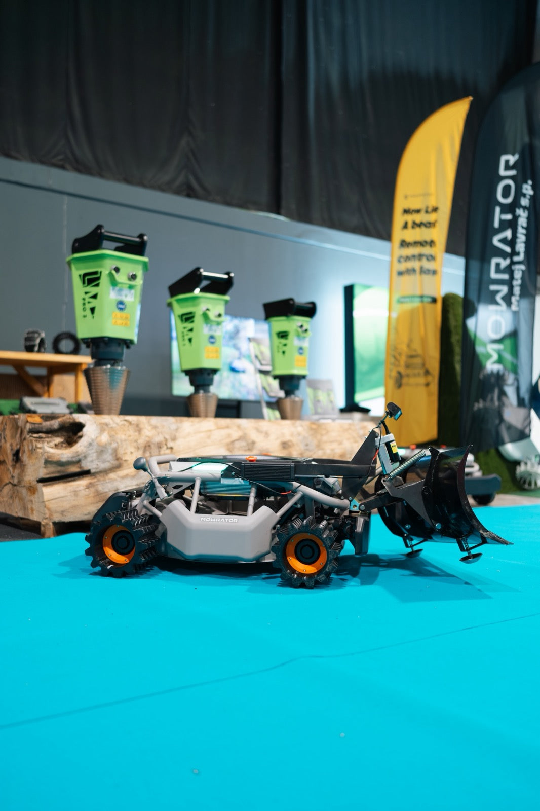 Mowrator S1 – 4WD 12Ah (mit Offroad-Rädern)