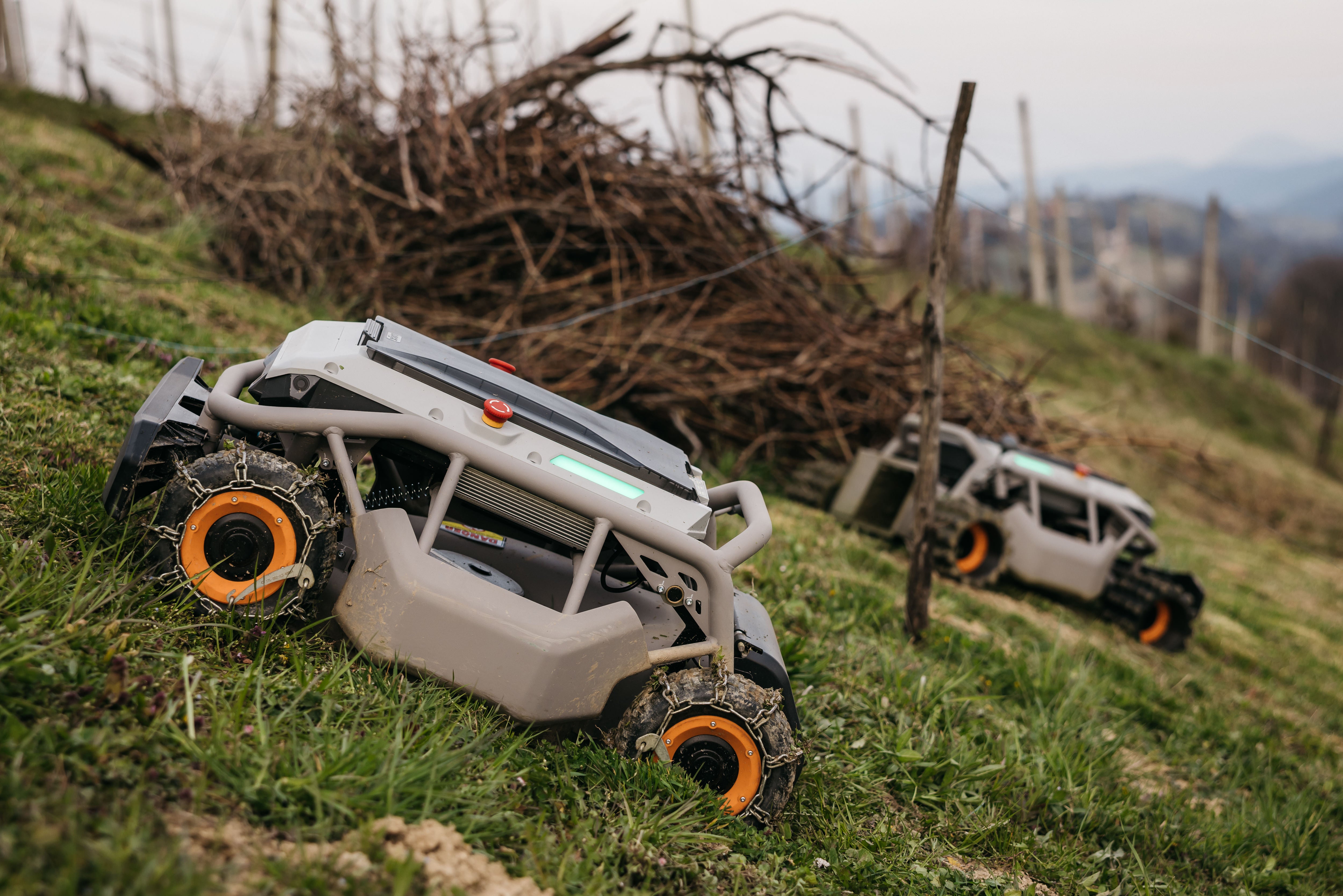 Mowrator S1 - 4WD 18Ah (mit Ketten)
