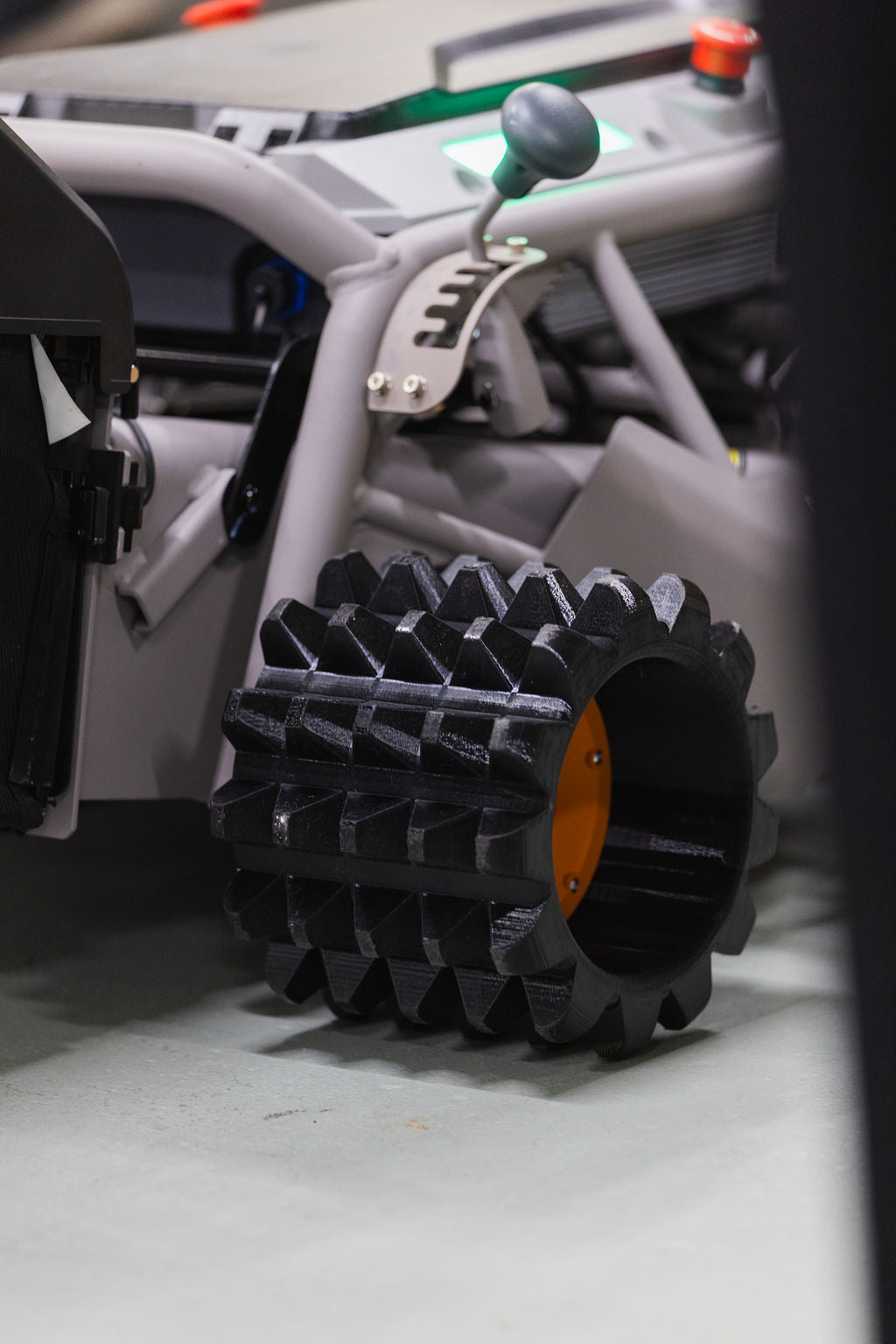 Mowrator S1 – 4WD 12Ah (mit Offroad-Rädern)