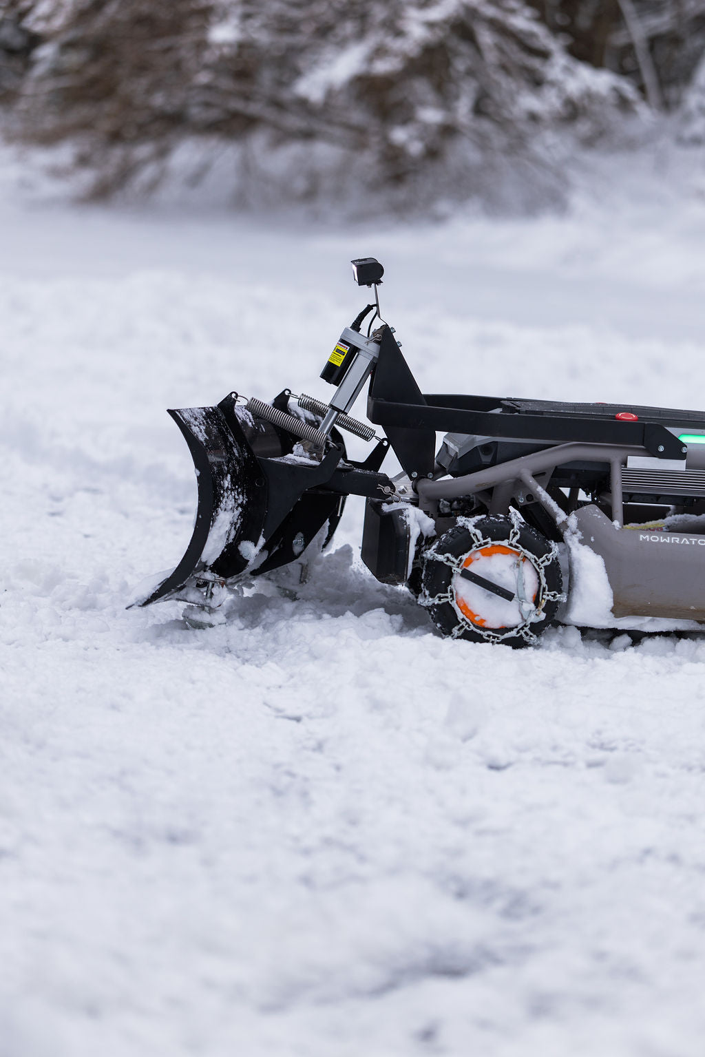 Mowrator S1 - 4WD 12Ah (mit Ketten)