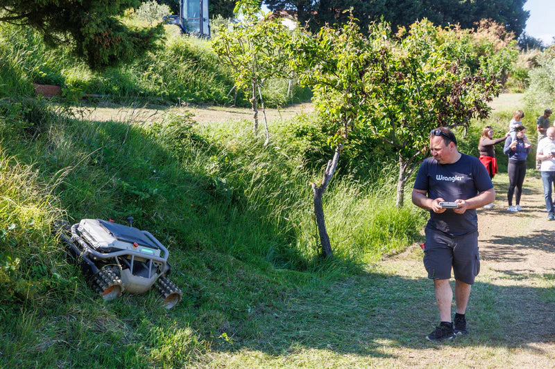Mowrator S1 – 4WD (mit Offroad-Rädern)
