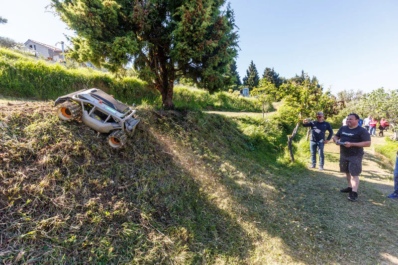 Mowrator S1 – 4WD (mit Offroad-Rädern)