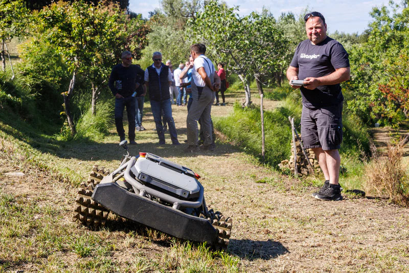 Mowrator S1 – 4WD (mit Offroad-Rädern)