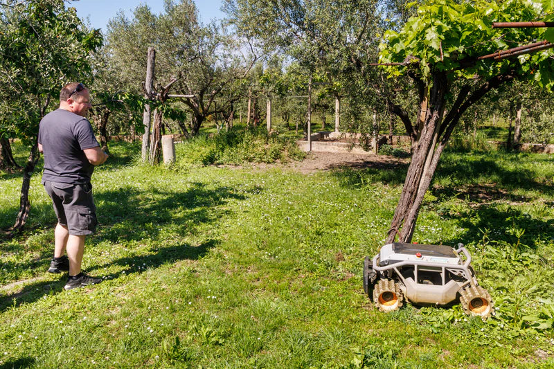 Mowrator S1 – 4WD (mit Offroad-Rädern)