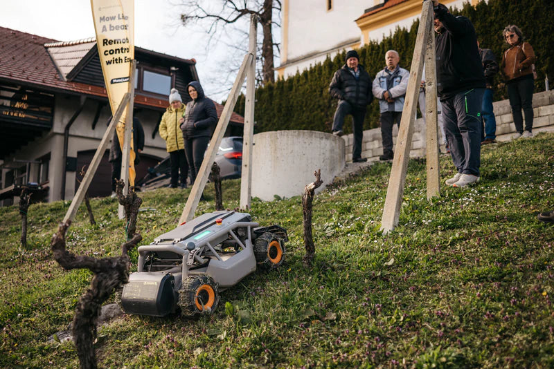 Mowrator S1 – 4WD (mit Ketten)