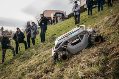 Paar Offroad-Räder für den Mowrator S1