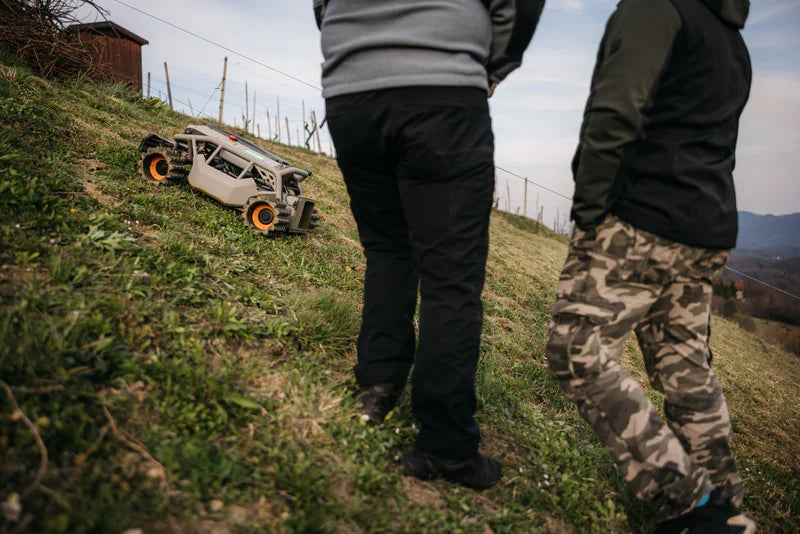 Mowrator S1 – 4WD (mit Ketten)