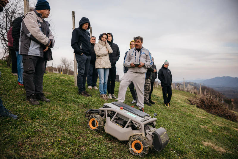 Mowrator S1 – 4WD (mit Ketten)