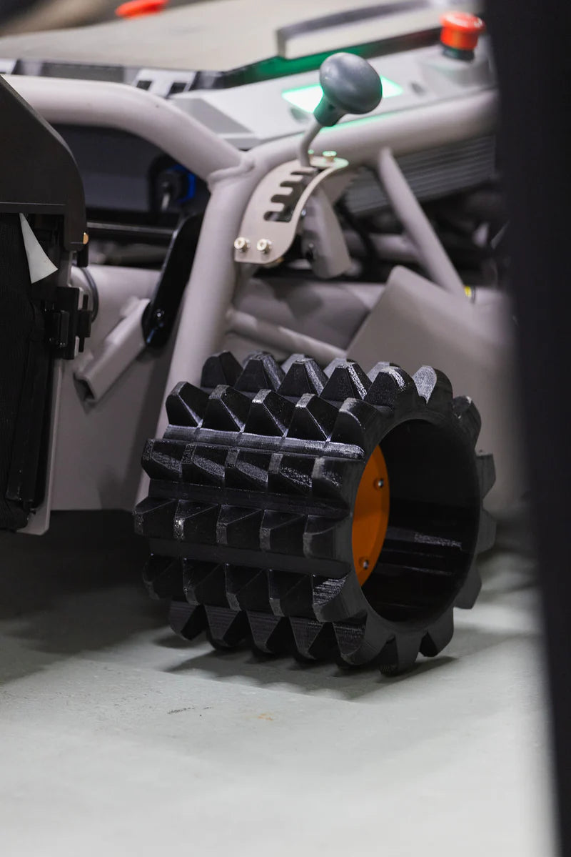 Mowrator S1 – 4WD (mit Offroad-Rädern)