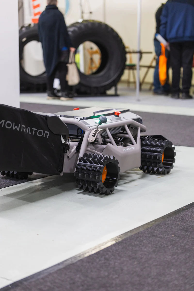 Mowrator S1 – 4WD (mit Offroad-Rädern)