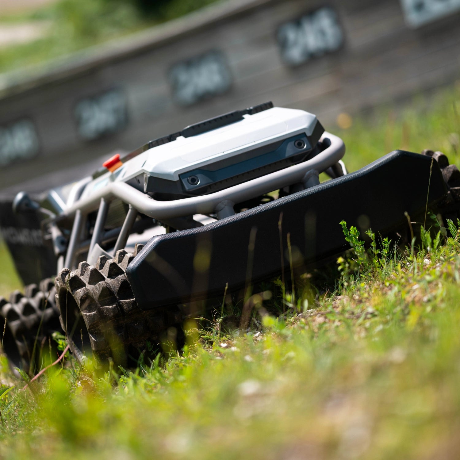 Paar Offroad-Räder für den Mowrator S1
